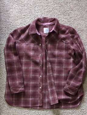 Women's Ascend XL Flannel Jacket Button-Up In Deep Plum